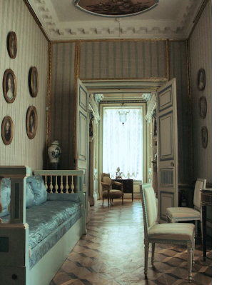 Furniture Buying 101: How to Choose Pieces That Match Your Style